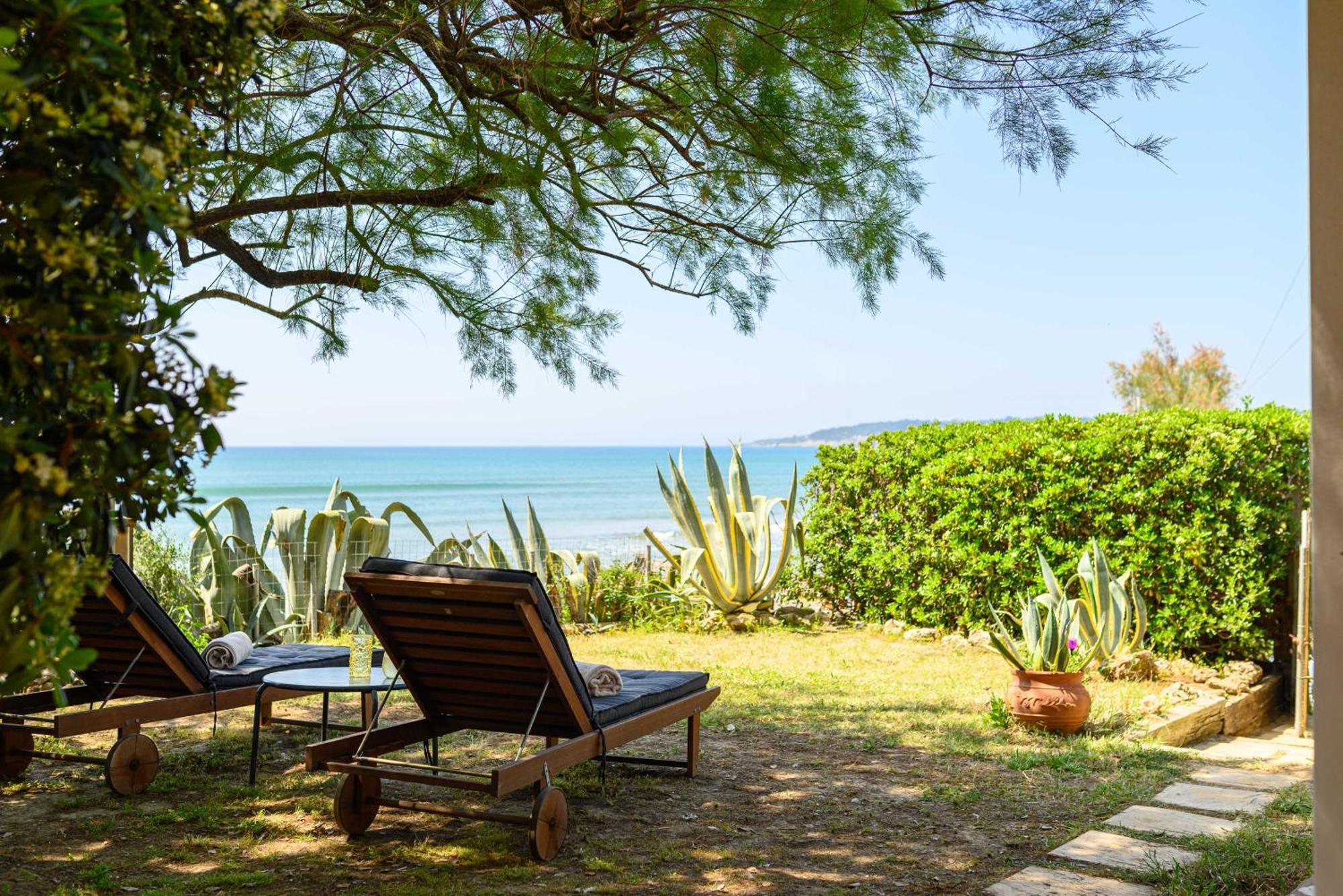 Salty Noses Beach House Paradise Perfect For Families Pírgos Eksteriør billede